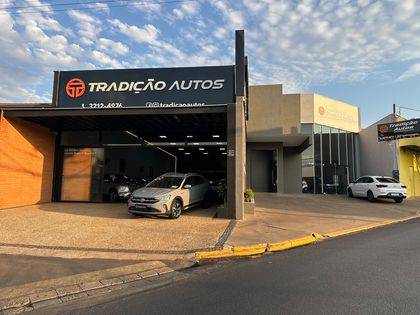 TOYOTA HILUX 2.8 D-4D TURBO DIESEL CD SRV 4X4 AUTOMÁTICO
